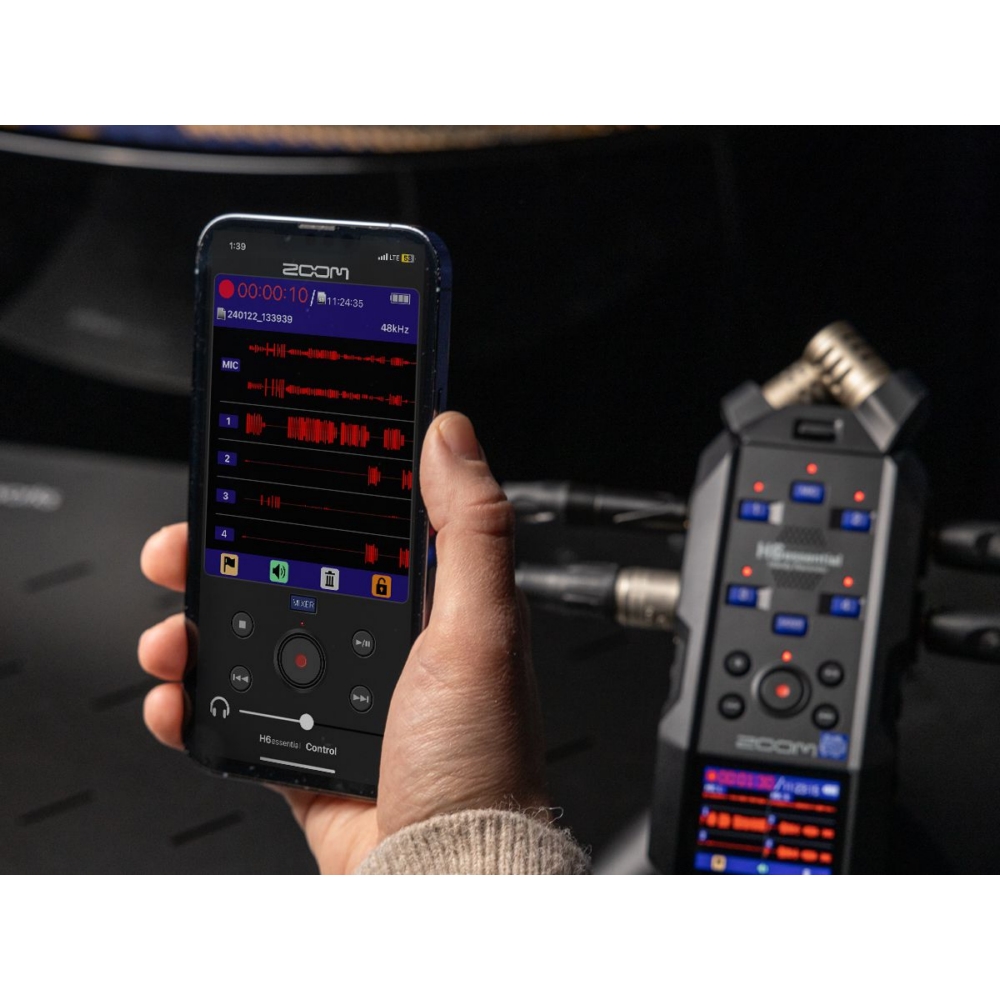 ZOOM BTA-1 Bluetooth Adapter - Trew Audio ZOOM BTA-1 Bluetooth Adapter - Trew Audio