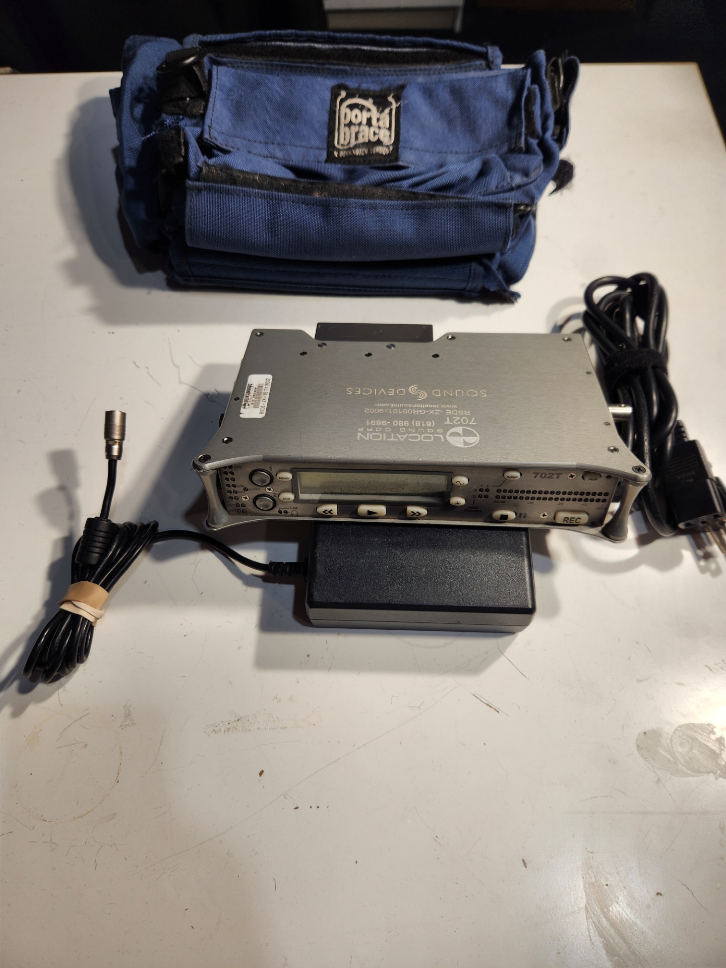 Sound Devices 702T Recorder w/ 770 battery, Power supply, Porta Brace Case