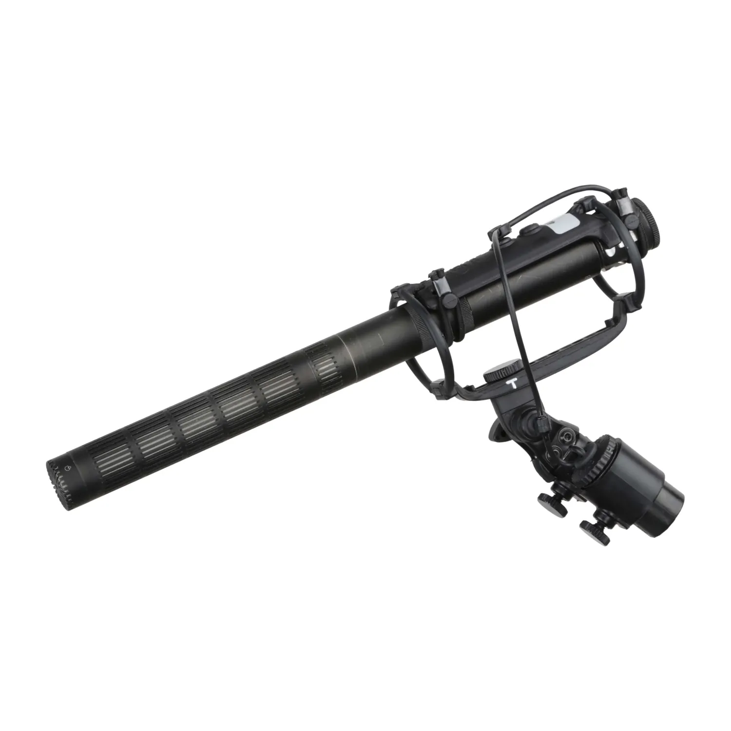 Cinela E-OSIX Suspension: E-OSIX 4017B-S Soft version holding a DPA 4017B.