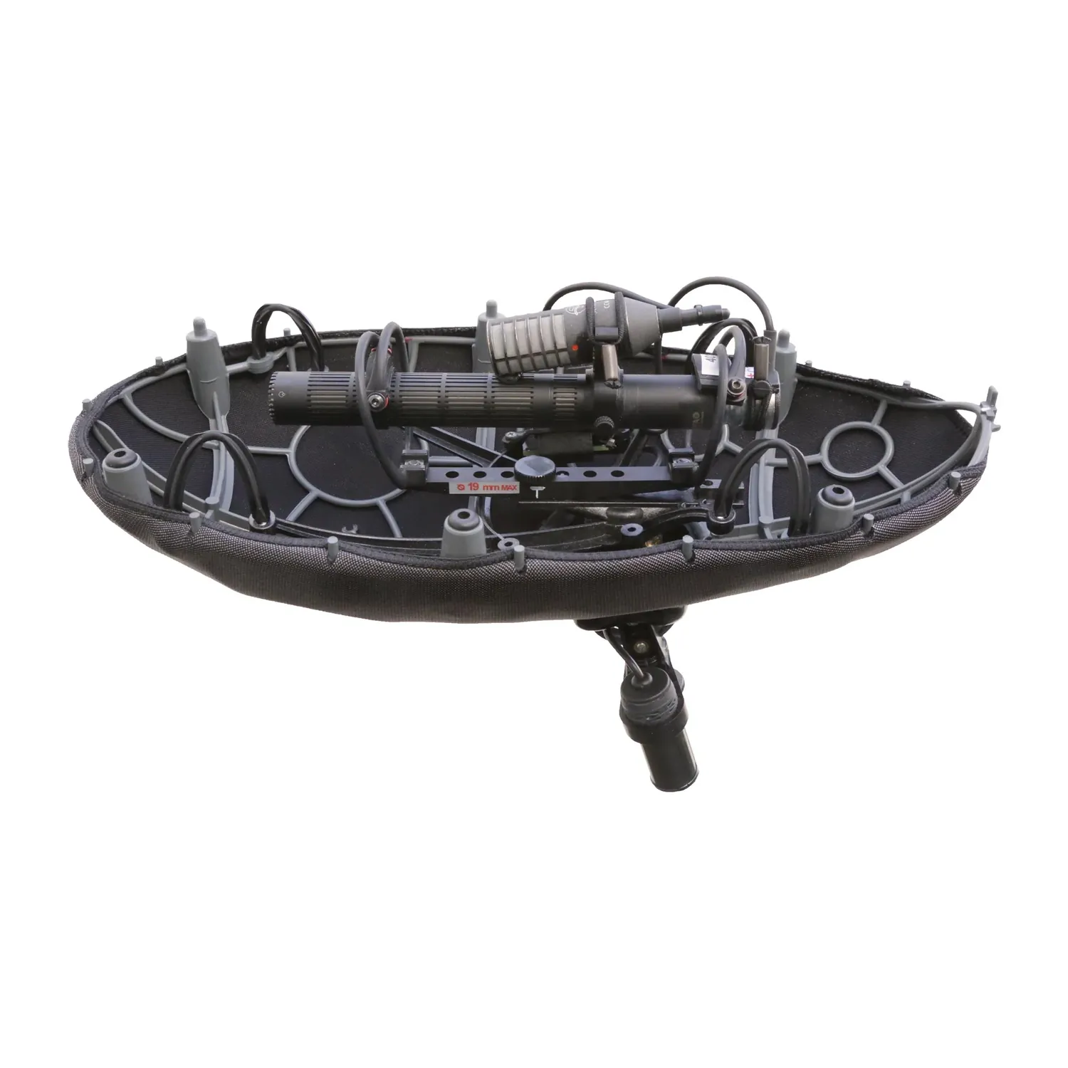 Cinela PIANISSIMO MS Windshield: DPA 4017C and a Schoeps CCM 8 in the suspension module, cage open.