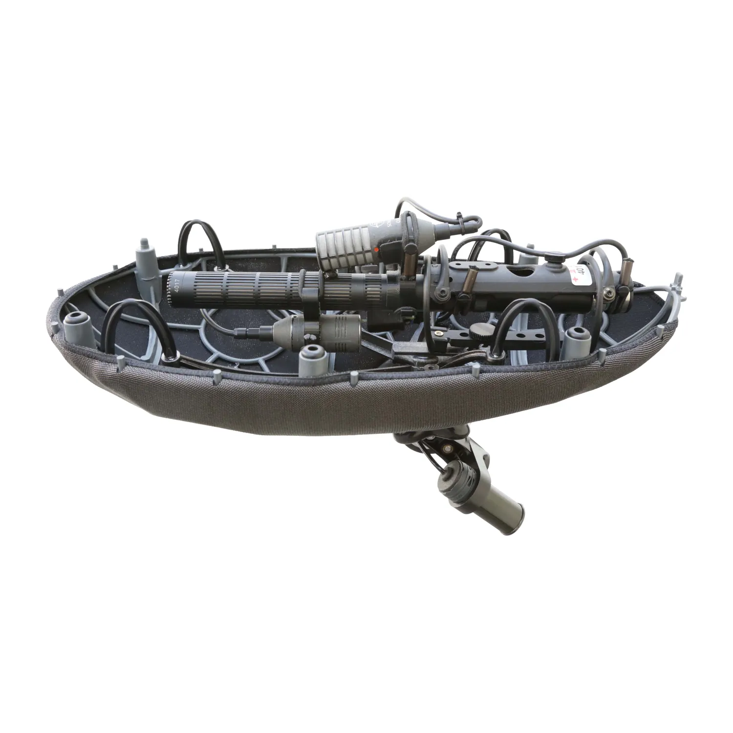 Cinela PIANISSIMO Double MS Windshield: DPA 4017B and two Schoeps CCM in the suspension module, cage open.