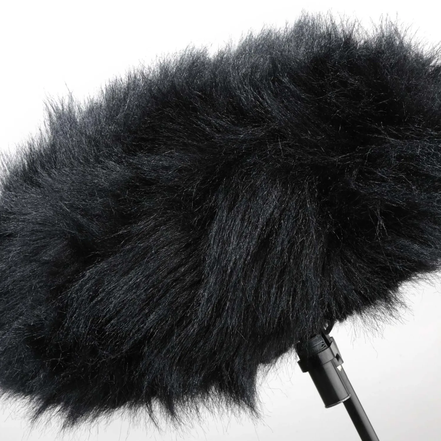 Cinela PIANISSIMO Replacement Fur: the long-pile fur in black, close up over a PIANISSIMO windshield.