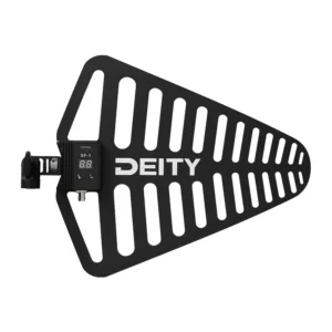 Deity SF1 Directional Shark Fin Antenna, black shark fin antenna from the front with its gain display.