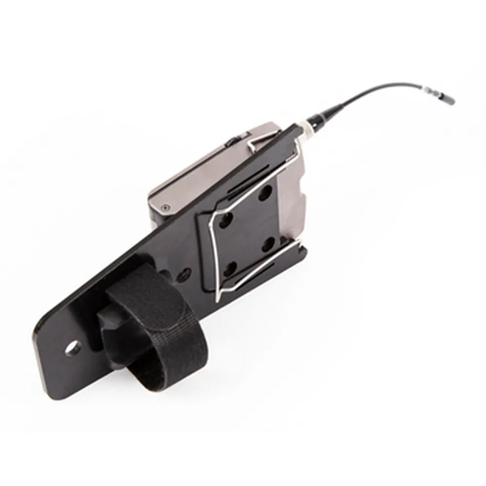 DPA 4097 CORE Interview Kit: The transmitter plate.