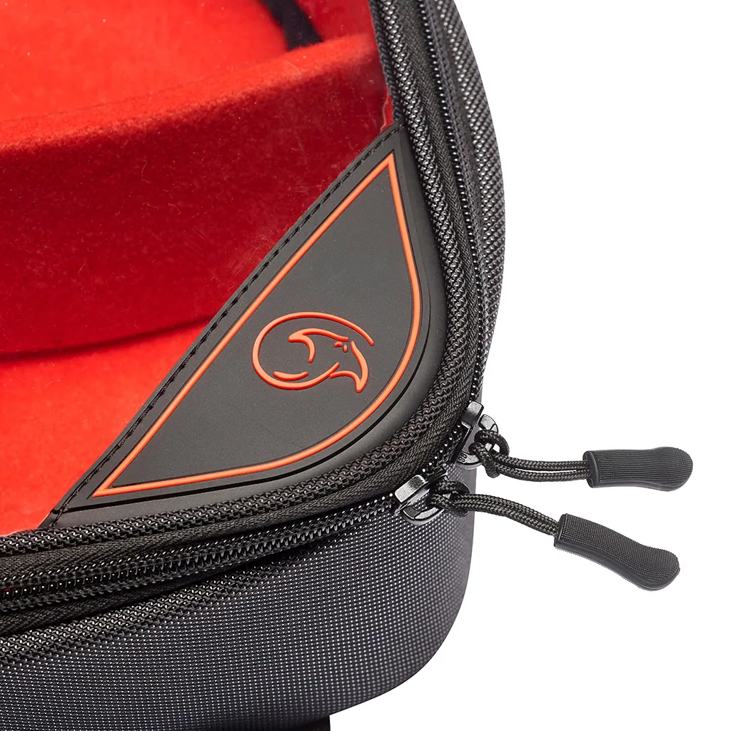 K-Tek KGBSX Stingray Gizmo-X Bag (Small, Orange Interior): a zipper corner with the Stingray logo and orange lining, close up.
