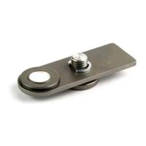 Lectrosonics SM Series Replacement Battery Door: The single-battery door with its thumbscrew.