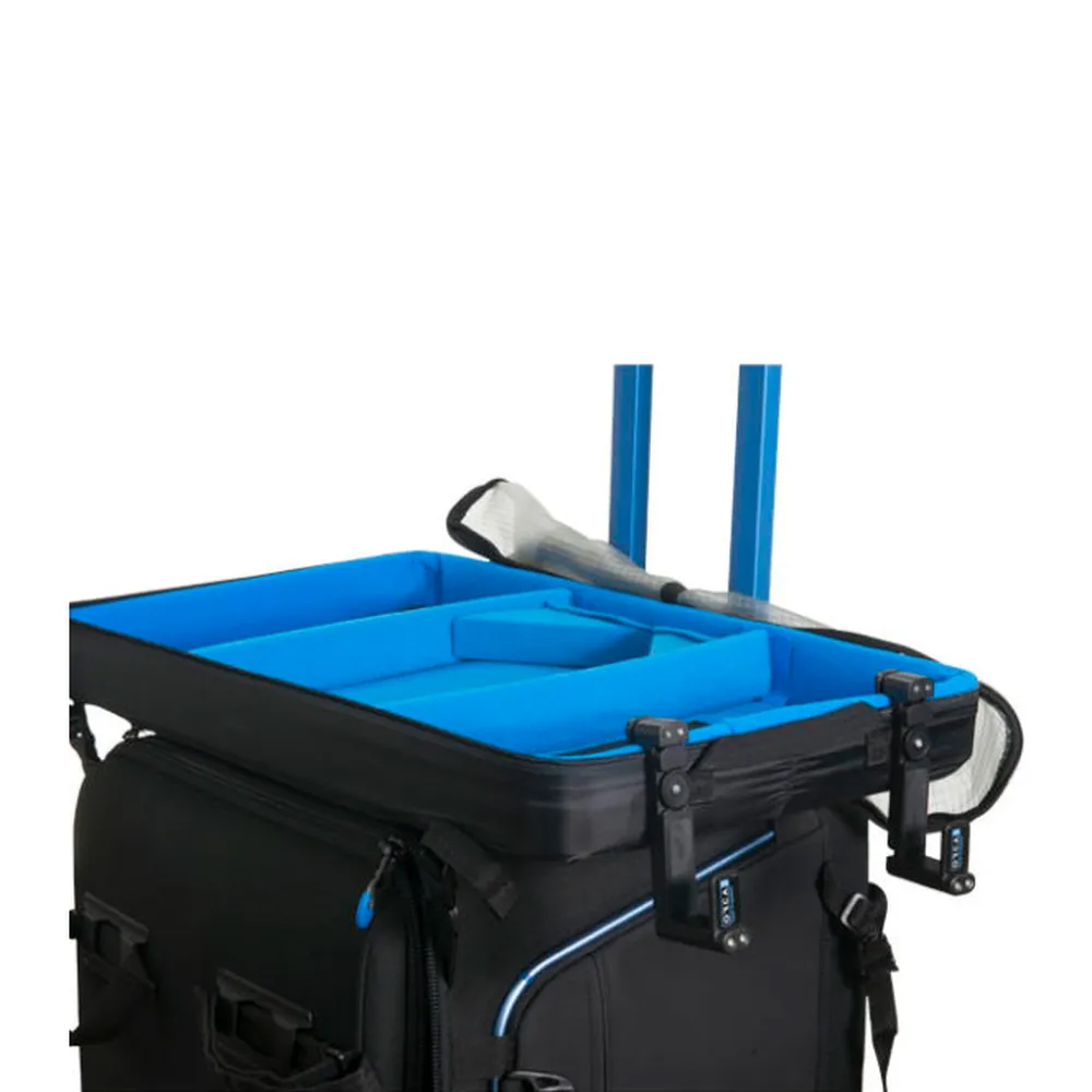 ORCA OR-1000-1 Aluminum Lift System for ORCA Audio Bags: the lifts on the ORCA frame.