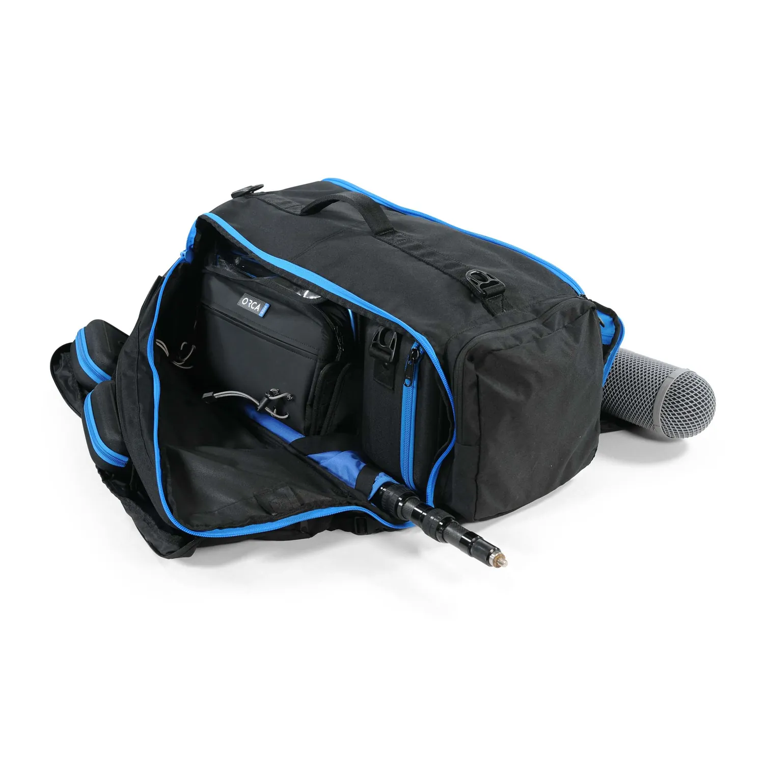 ORCA OR-165 Audio Duffel Bag with Backpack Straps: the end opened with a windshield.