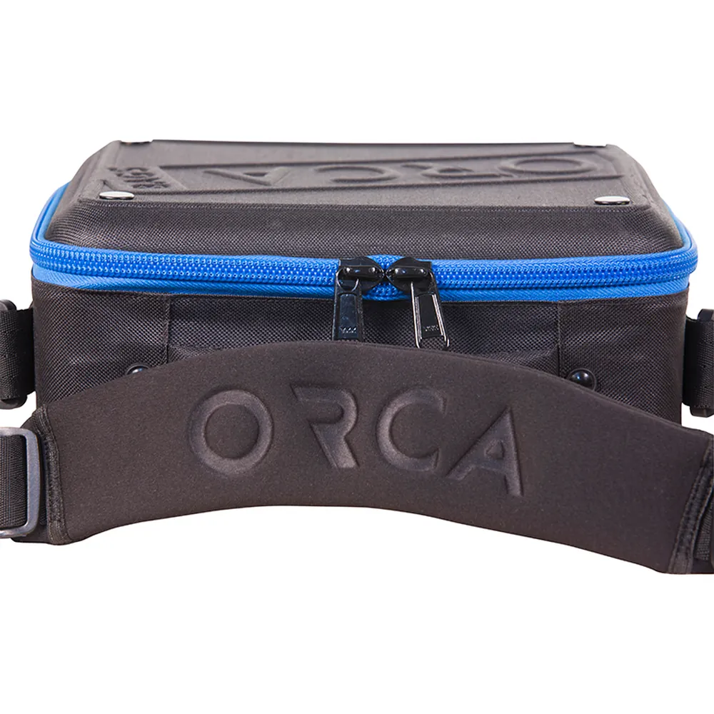 ORCA OR-67 Hard Shell Accessories Bag (Small): the top zipper.