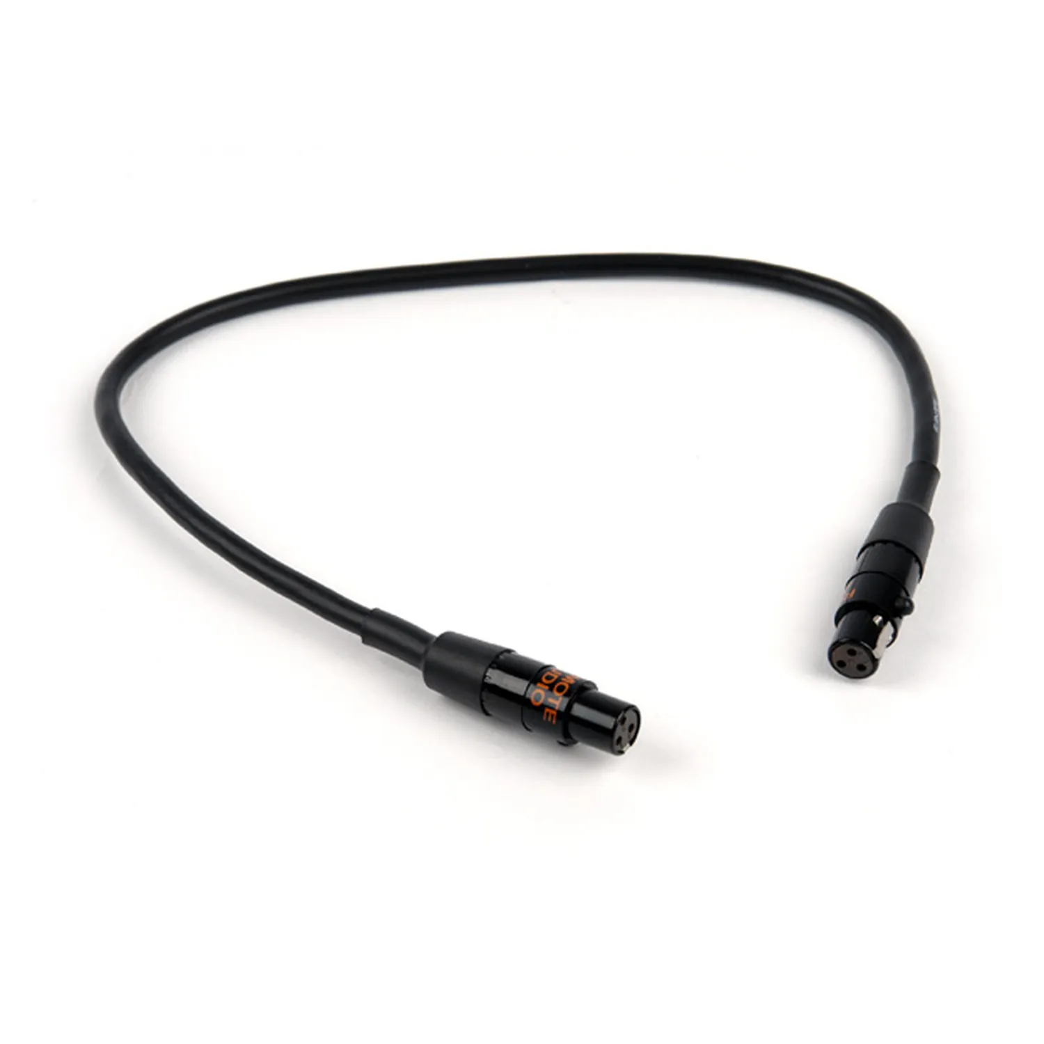 Remote Audio CAT3FL12 Balanced Jumper Cable TA3F to TA3F (12 in): The 12 in jumper with its two TA3F plugs.