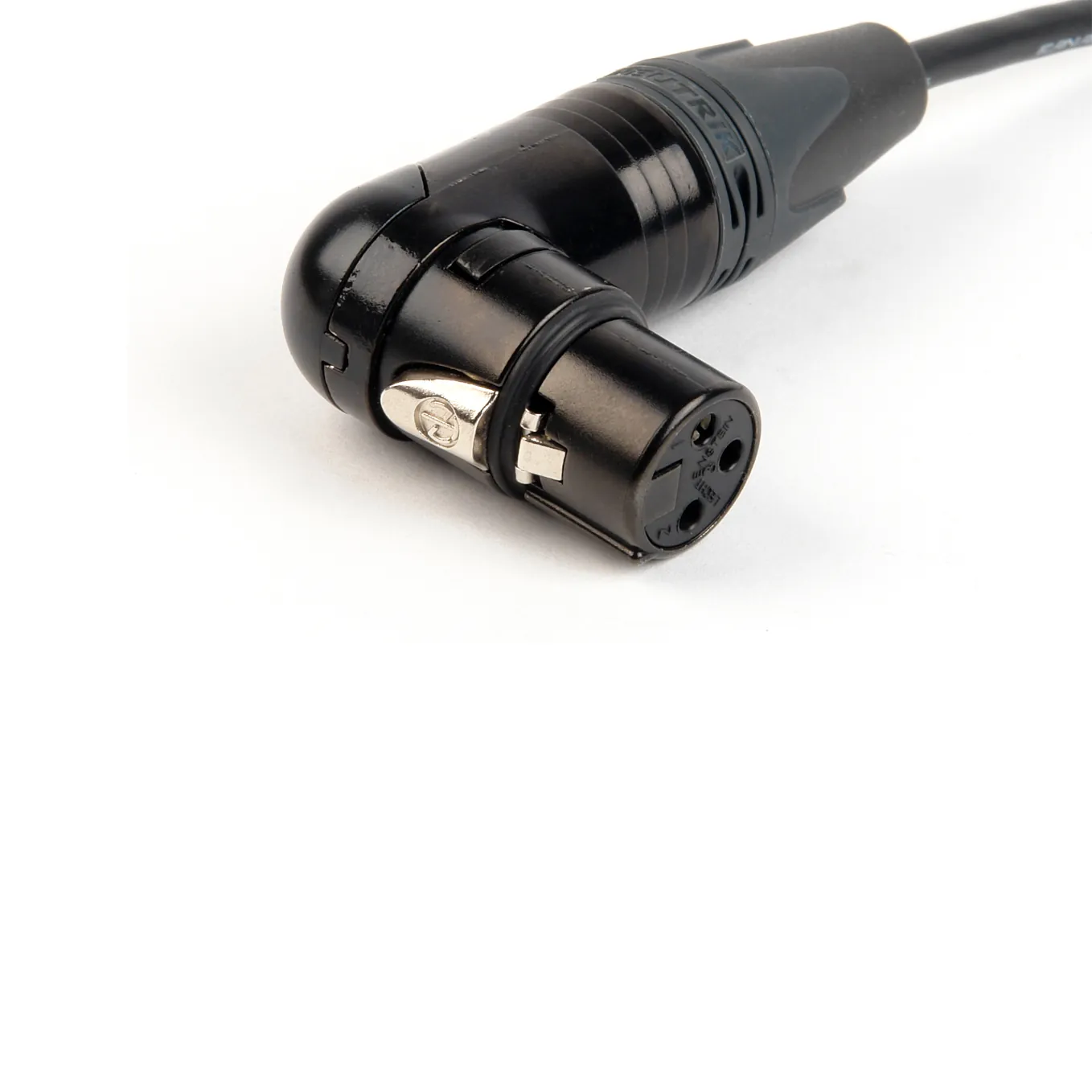 Remote Audio CAXJ12RT Balanced Jumper Cable XLR3F RA to XLR3M: The right-angle XLR3F up close.