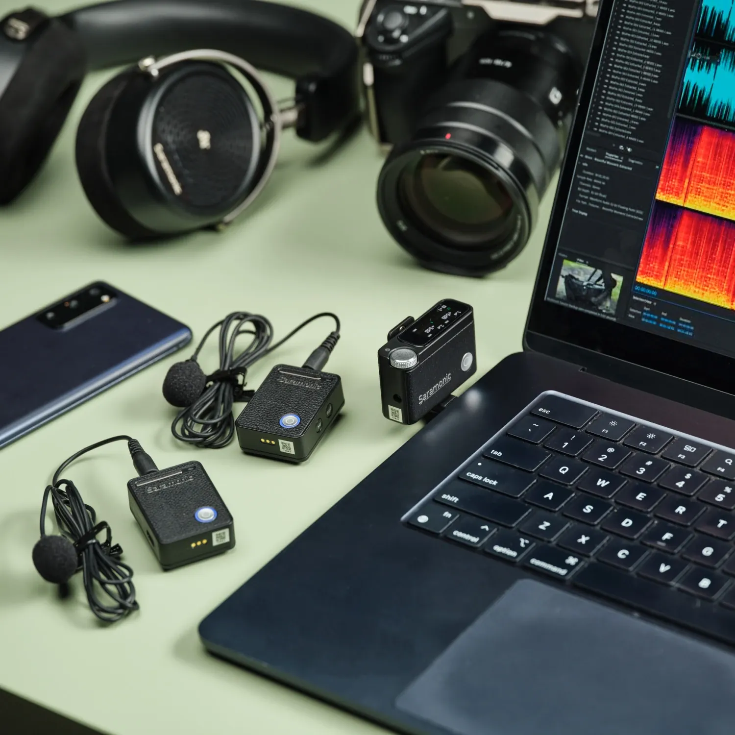Saramonic Ultra 2-Channel Wireless Microphone System - Image 8