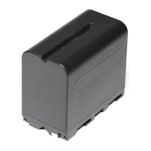 Sound Devices XL-B3 L-Mount Lithium-Ion Battery (7800 mAh): The battery from the front.